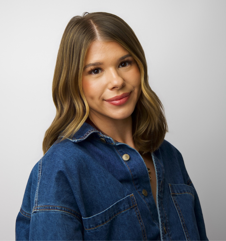 Kaylee Conrad is a Tucson Hair Stylist
